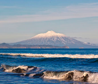 A hike on Kunashir Island with an ascent to Tyatya Volcano