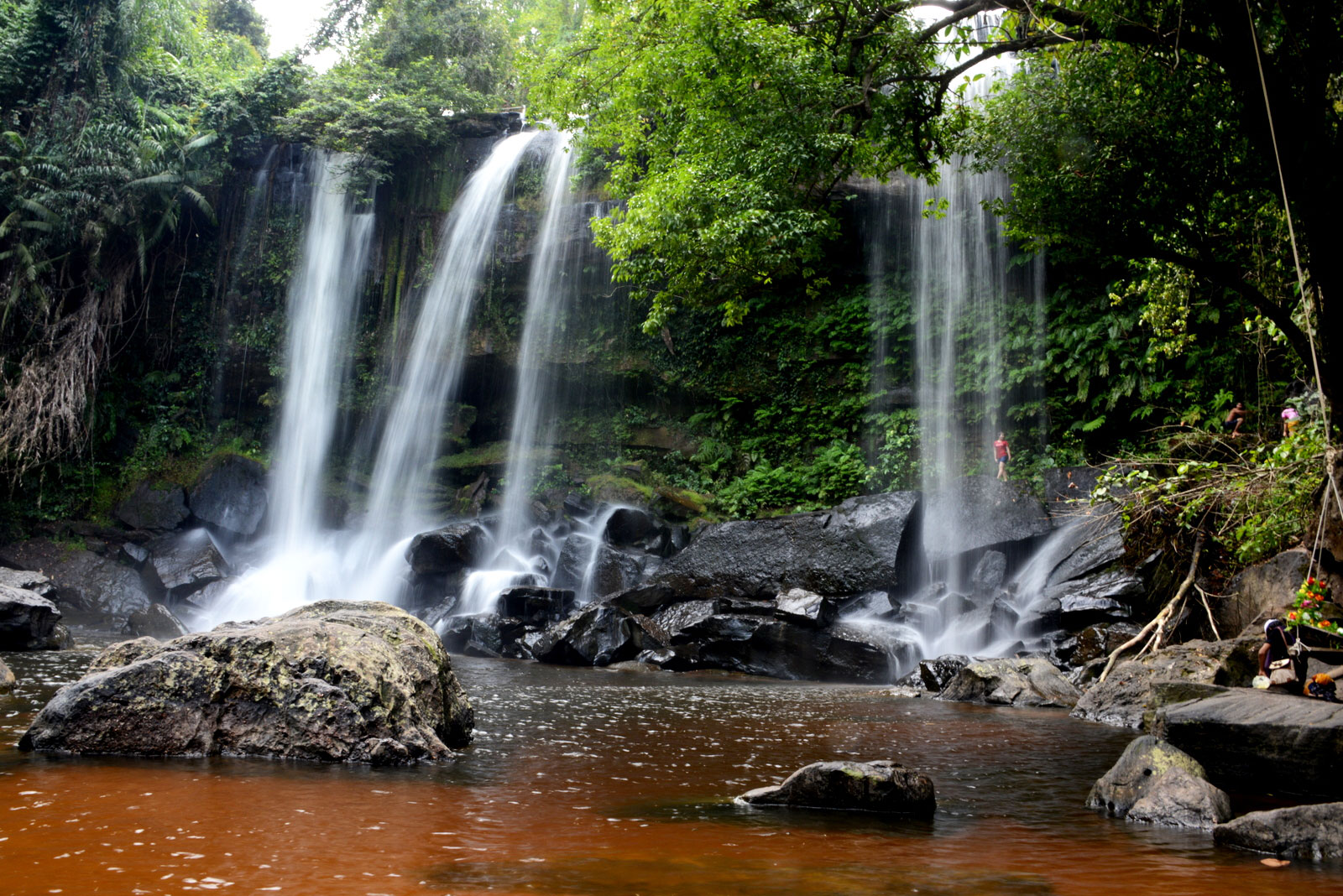 Водопад в джунглях, Камбоджа