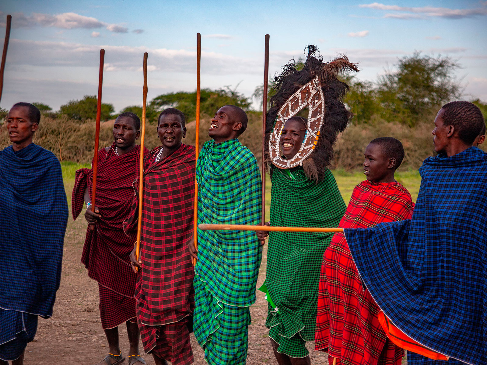 Масайские мужчины Танзания