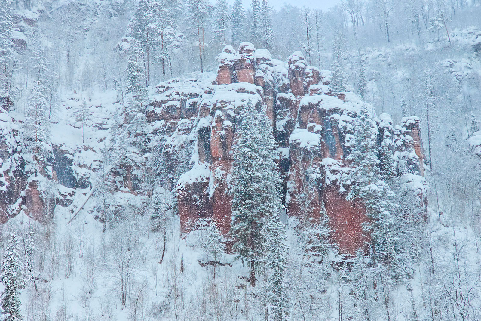 Розовые скалы Башкирия